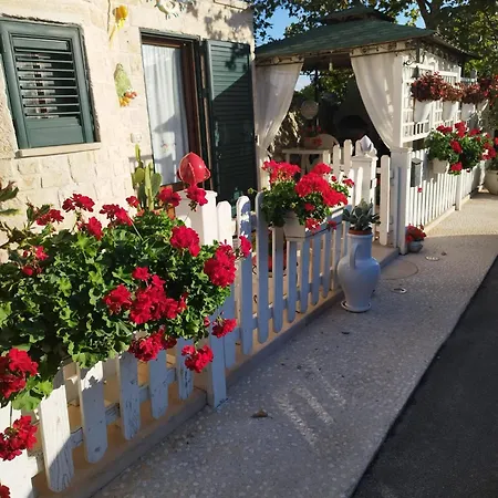 Trullo Di Tagaro * Locorotondo
